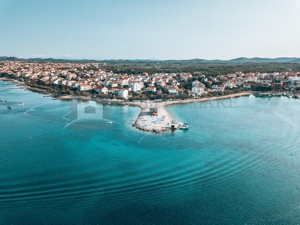 Poslovni prostor Na prodaju - ŠIBENSKO-KNINSKA  VODICE 