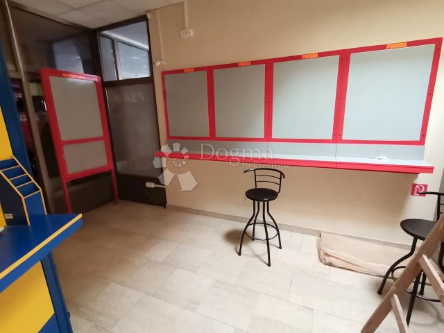 Locaux commerciaux À louer - Primorsko-goranska Rijeka - foto 5/11