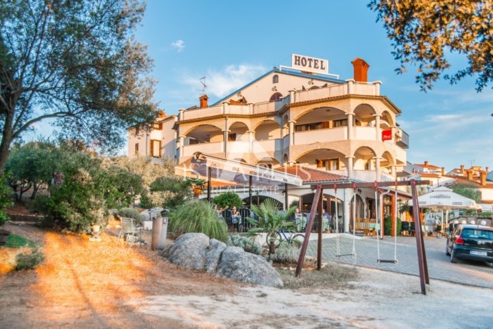 Hiša Naprodaj - Istarska Poreč - foto 2/15