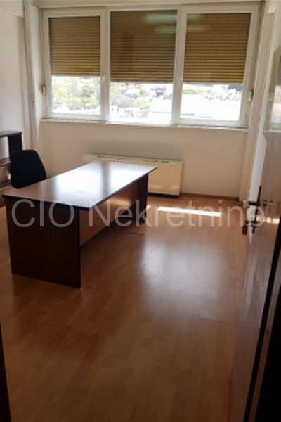 Business premises For rent STINICE