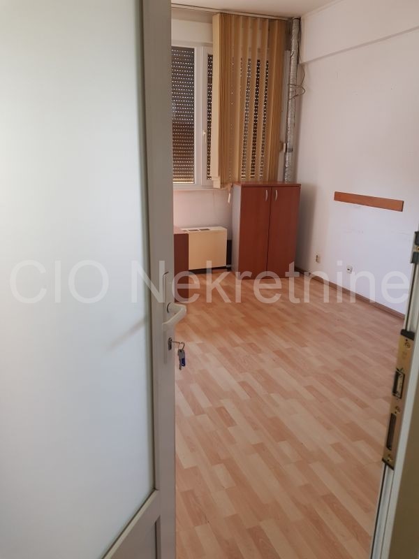 Business premises For rent - SPLITSKO-DALMATINSKA  SPLIT 