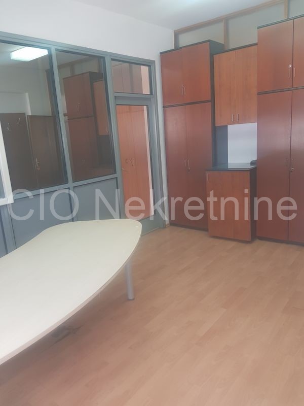 Business premises For rent - SPLITSKO-DALMATINSKA  SPLIT 