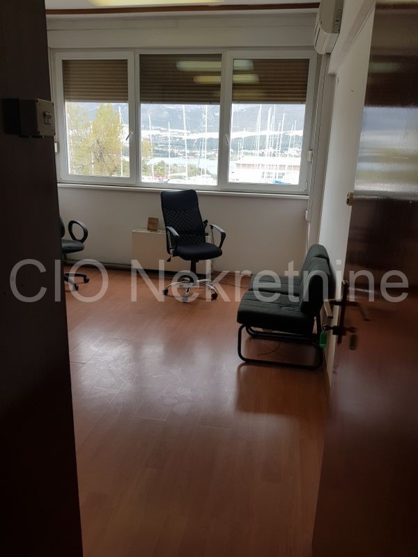 Business premises For rent - SPLITSKO-DALMATINSKA  SPLIT 