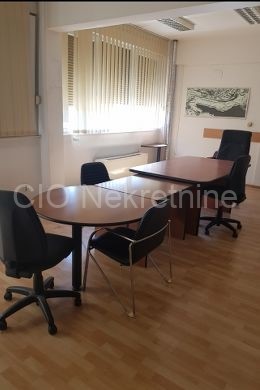 Business premises For rent - SPLITSKO-DALMATINSKA  SPLIT 