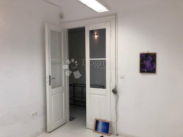 Locaux commerciaux à vendre 60 m² – Belveder