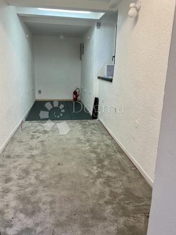 Komerční na prodej 23 m² – Opatija