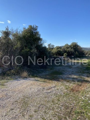 Pozemok na predaj 11300 m² – Vrsine