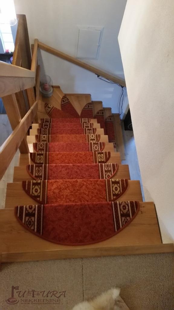 House For sale - LIČKO-SENJSKA  GOSPIĆ 