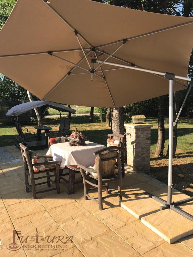 House For sale - LIČKO-SENJSKA  GOSPIĆ 