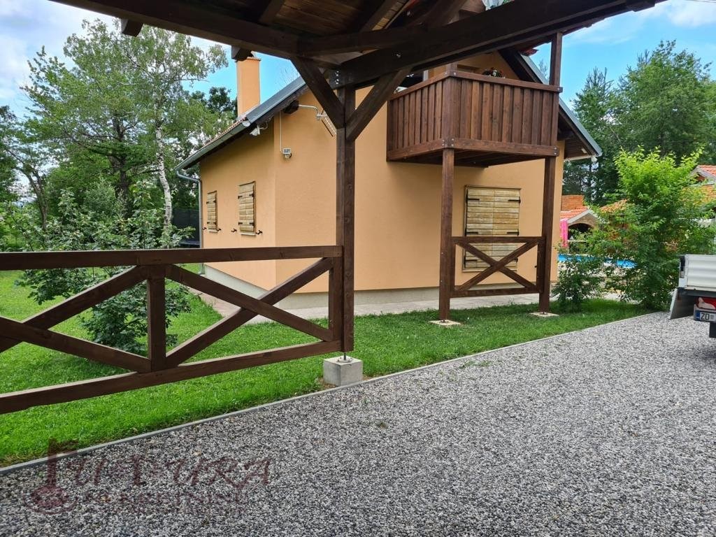 House For sale - LIČKO-SENJSKA  GOSPIĆ 