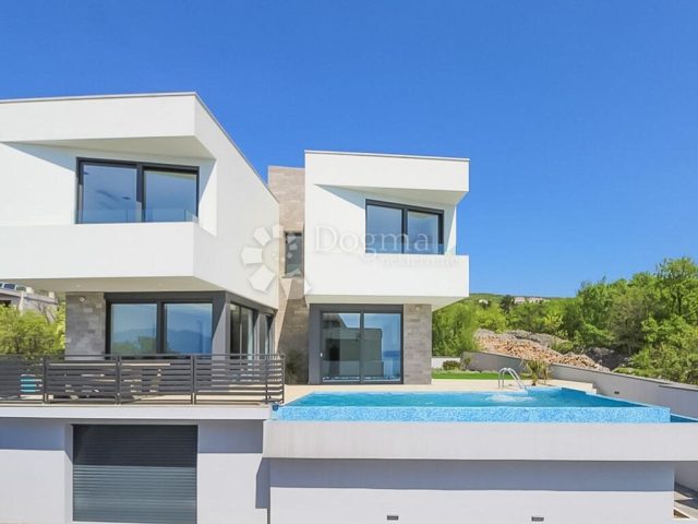 Casa in vendita 330 m² – Kostrena