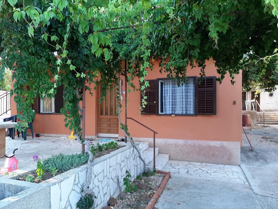 House For sale - ŠIBENSKO-KNINSKA  ROGOZNICA 