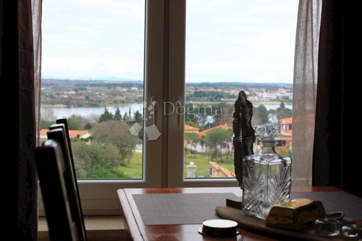 House for sale 363 m² – Banjole