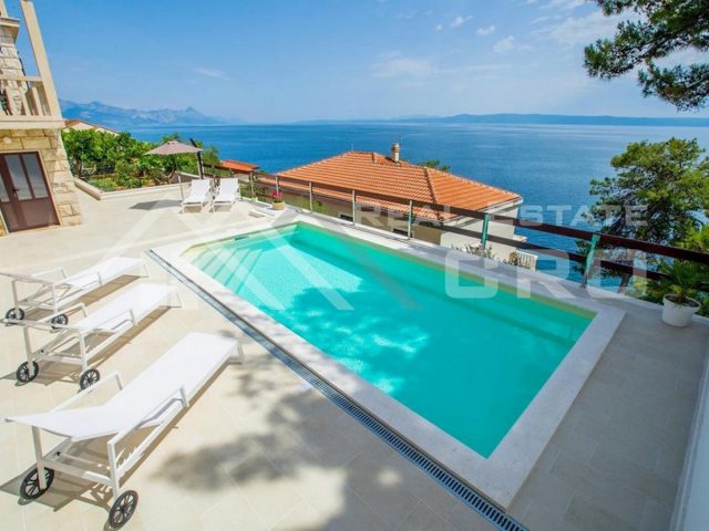 Dom na sprzedaż 330 m² – Brač