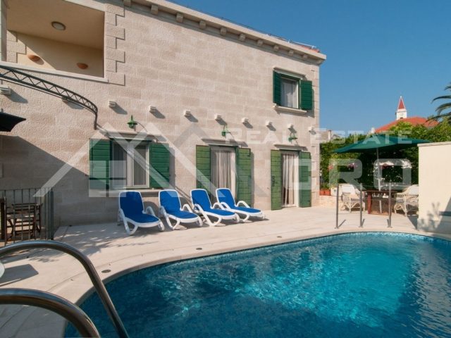 Hiša na predaj 147 m² – Brač