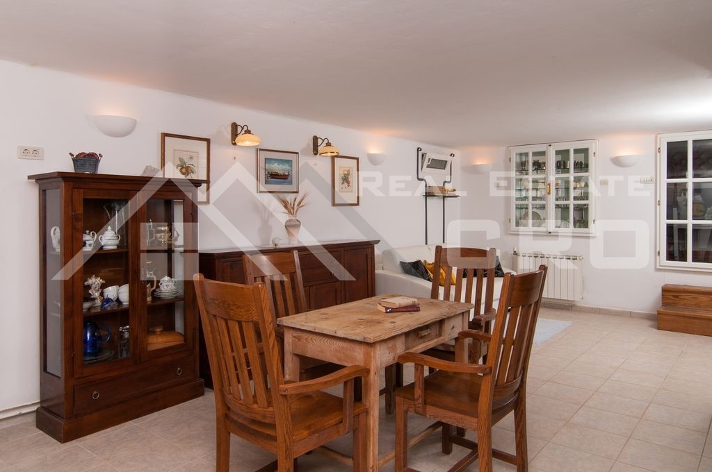 House For sale - SPLITSKO-DALMATINSKA  BRAČ