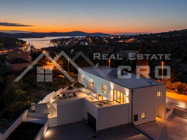 Casa In vendita - Splitsko-dalmatinska Brač - foto 2/13