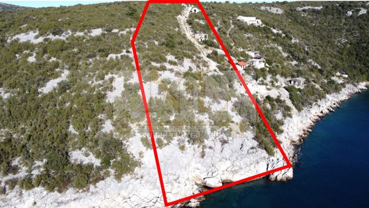 Pozemek na prodej 12000 m² – Vinišće