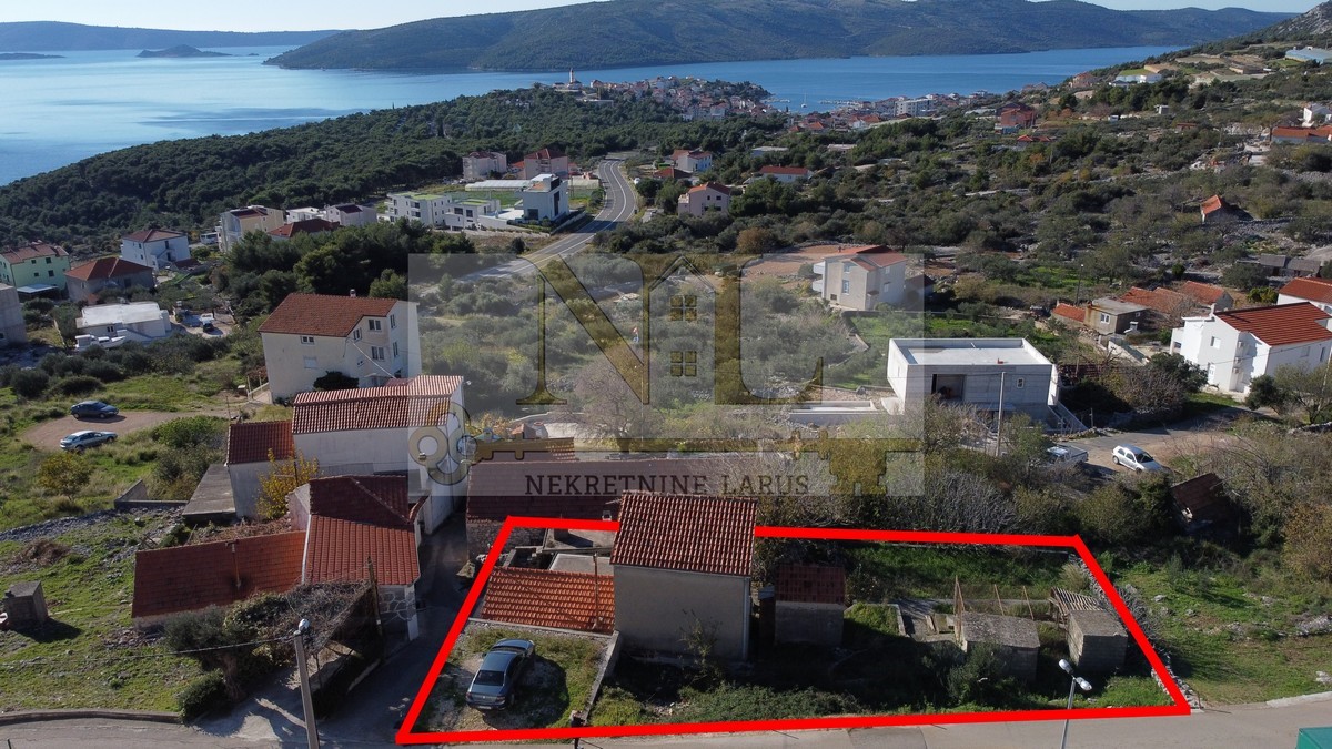 House For sale - SPLITSKO-DALMATINSKA  SEGET 