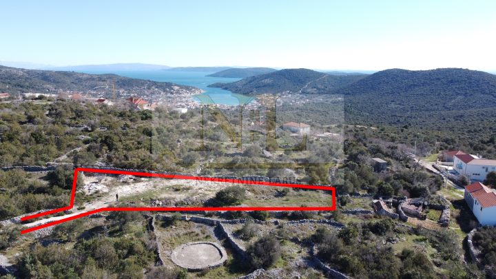 Pozemek na prodej 1200 m² – Vinišće