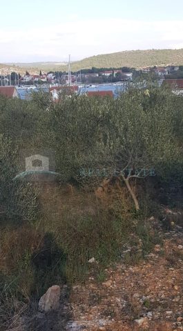 Parcela na predaj 1396 m² – Bilice
