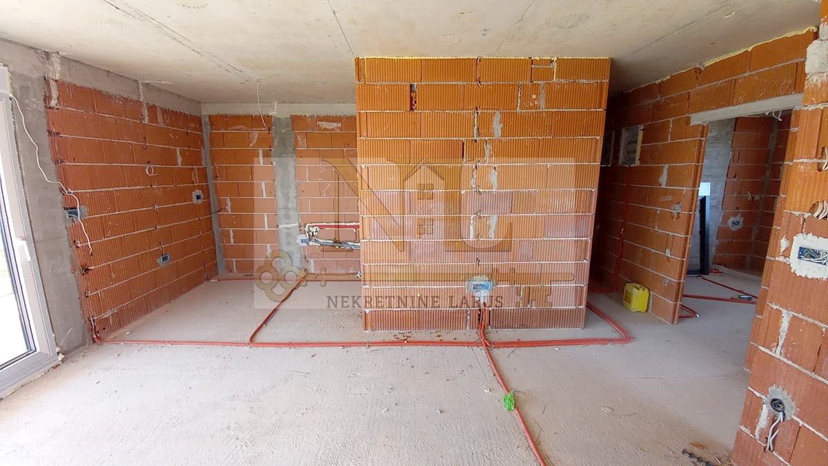 Apartma Naprodaj - SPLITSKO-DALMATINSKA  Čiovo