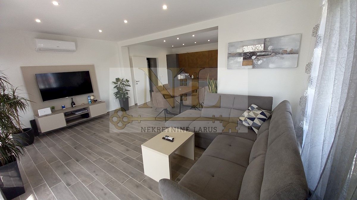 Apartmán Na predaj - SPLITSKO-DALMATINSKA  MARINA 