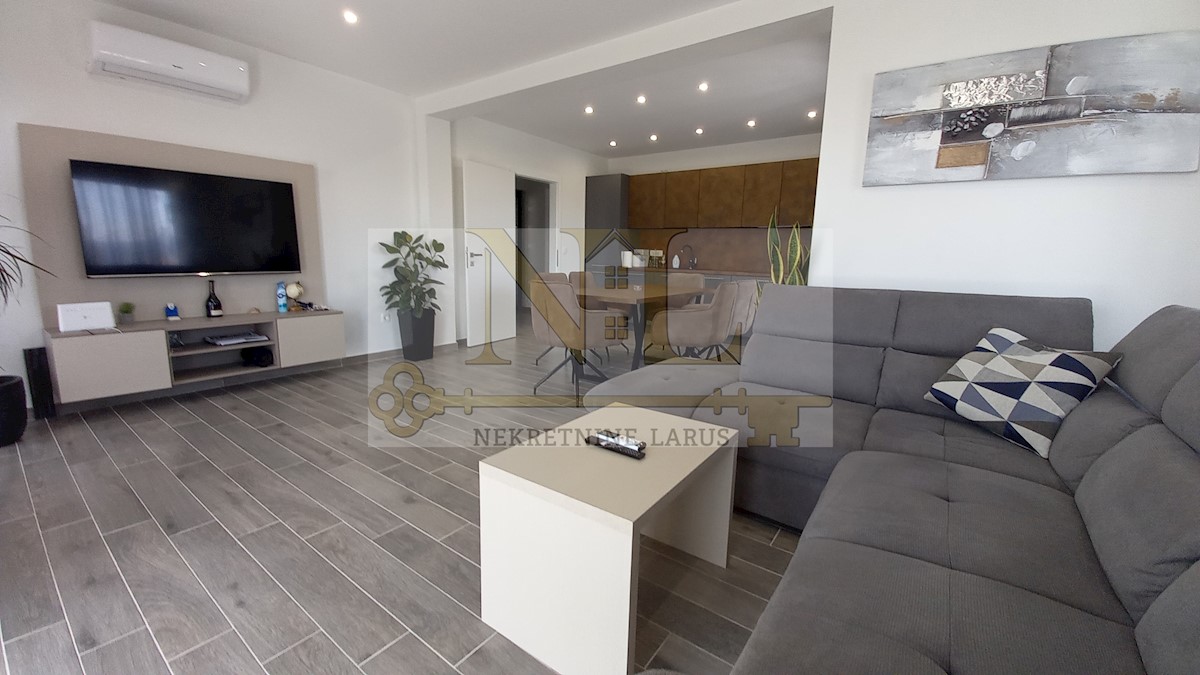 Apartmán Na predaj - SPLITSKO-DALMATINSKA  MARINA 