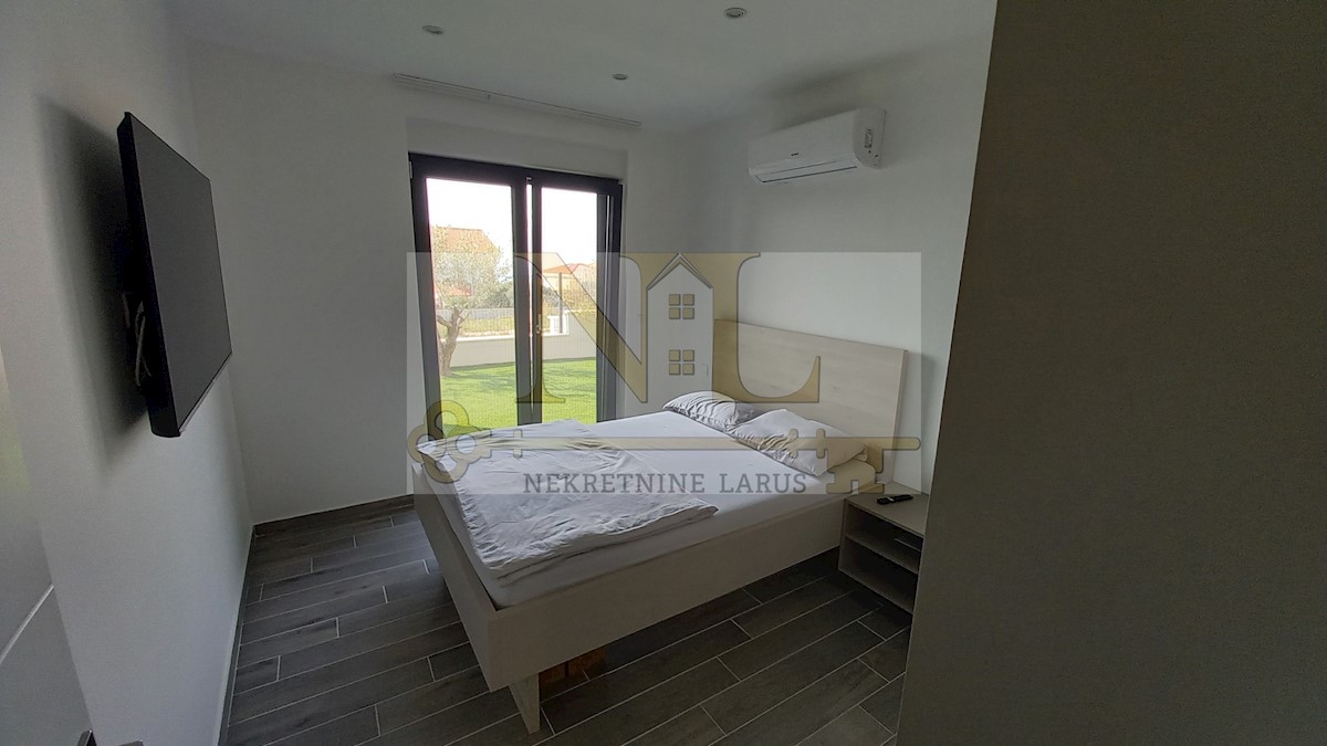 Apartmán Na predaj - SPLITSKO-DALMATINSKA  MARINA 