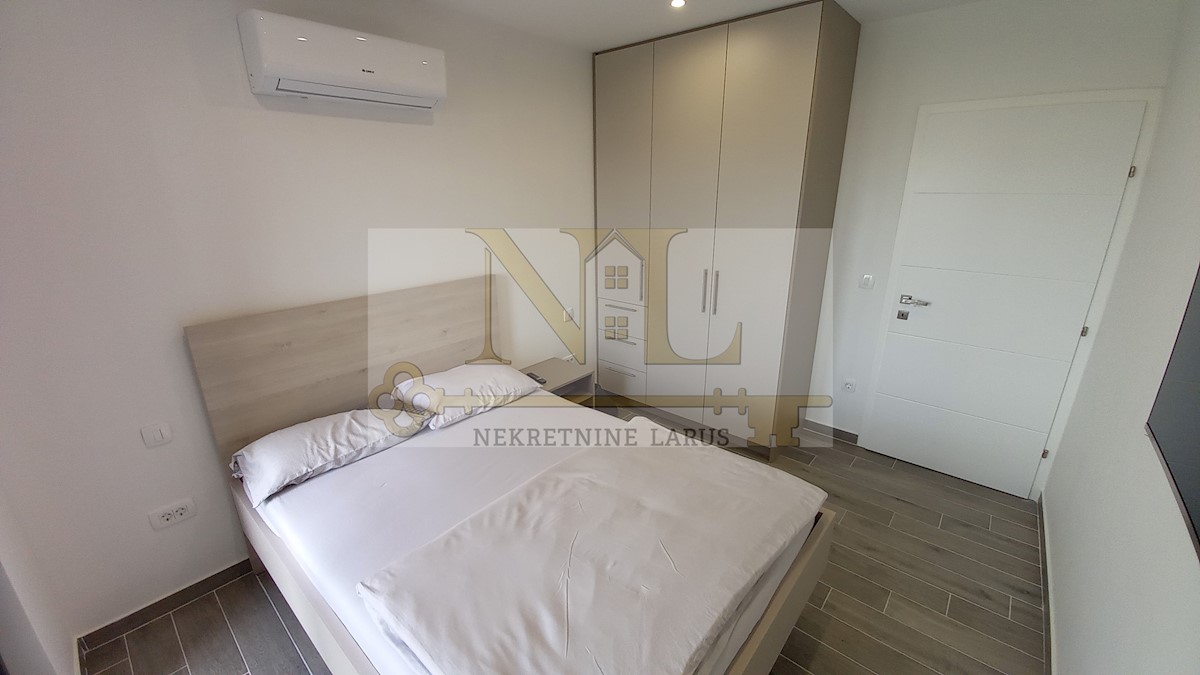 Apartmán Na predaj - SPLITSKO-DALMATINSKA  MARINA 