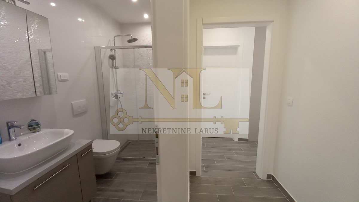 Apartmán Na predaj - SPLITSKO-DALMATINSKA  MARINA 