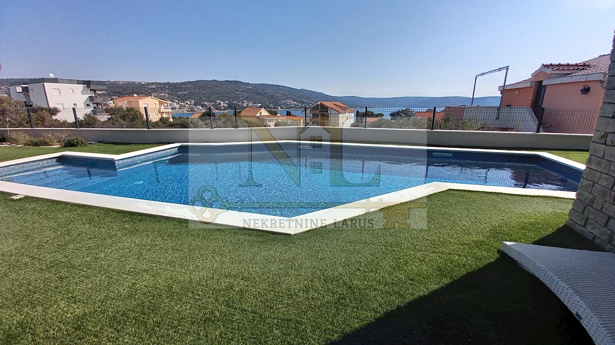Apartmán Na predaj - SPLITSKO-DALMATINSKA  MARINA 
