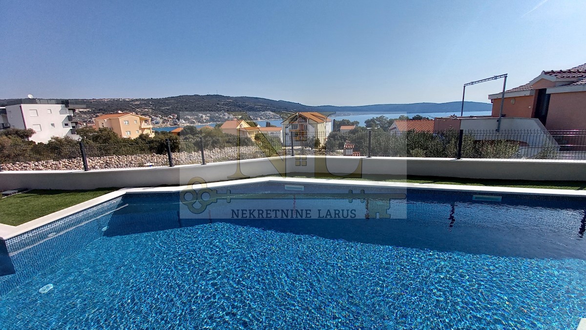 Apartmán Na predaj - SPLITSKO-DALMATINSKA  MARINA 