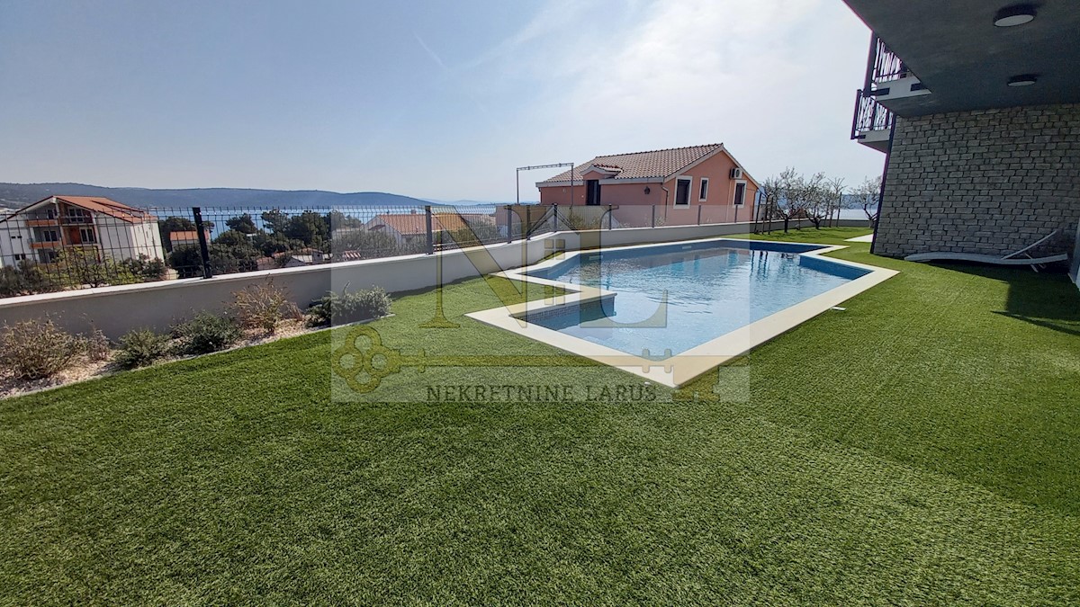 Apartmán Na predaj - SPLITSKO-DALMATINSKA  MARINA 
