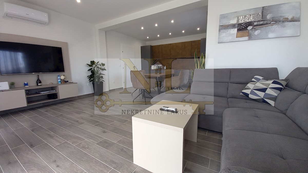 Apartmán Na predaj - SPLITSKO-DALMATINSKA  MARINA 