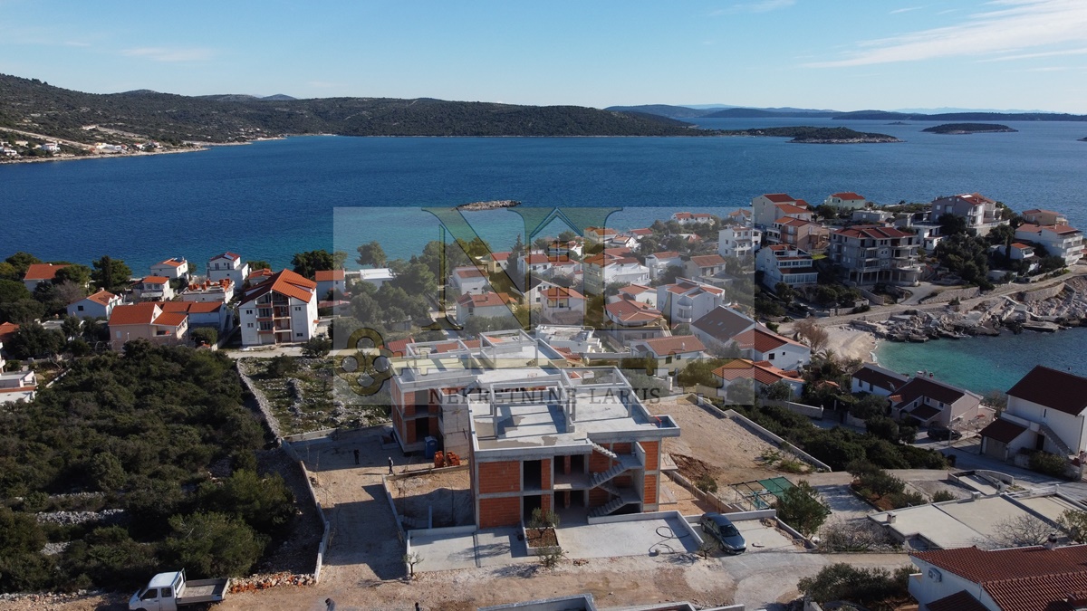 Apartmán Na prodej - SPLITSKO-DALMATINSKA  MARINA 