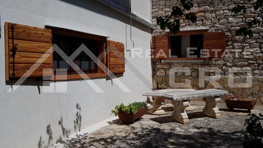 Casa In vendita - SPLITSKO-DALMATINSKA  TROGIR 