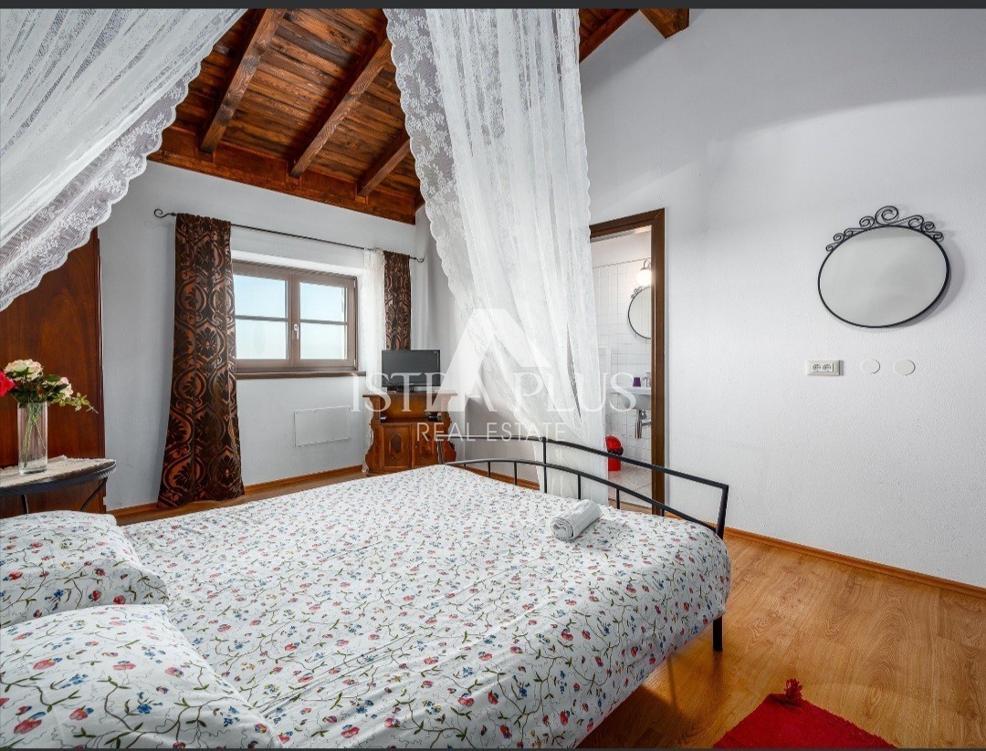 Dom Na sprzedaż - ISTARSKA  POREČ 