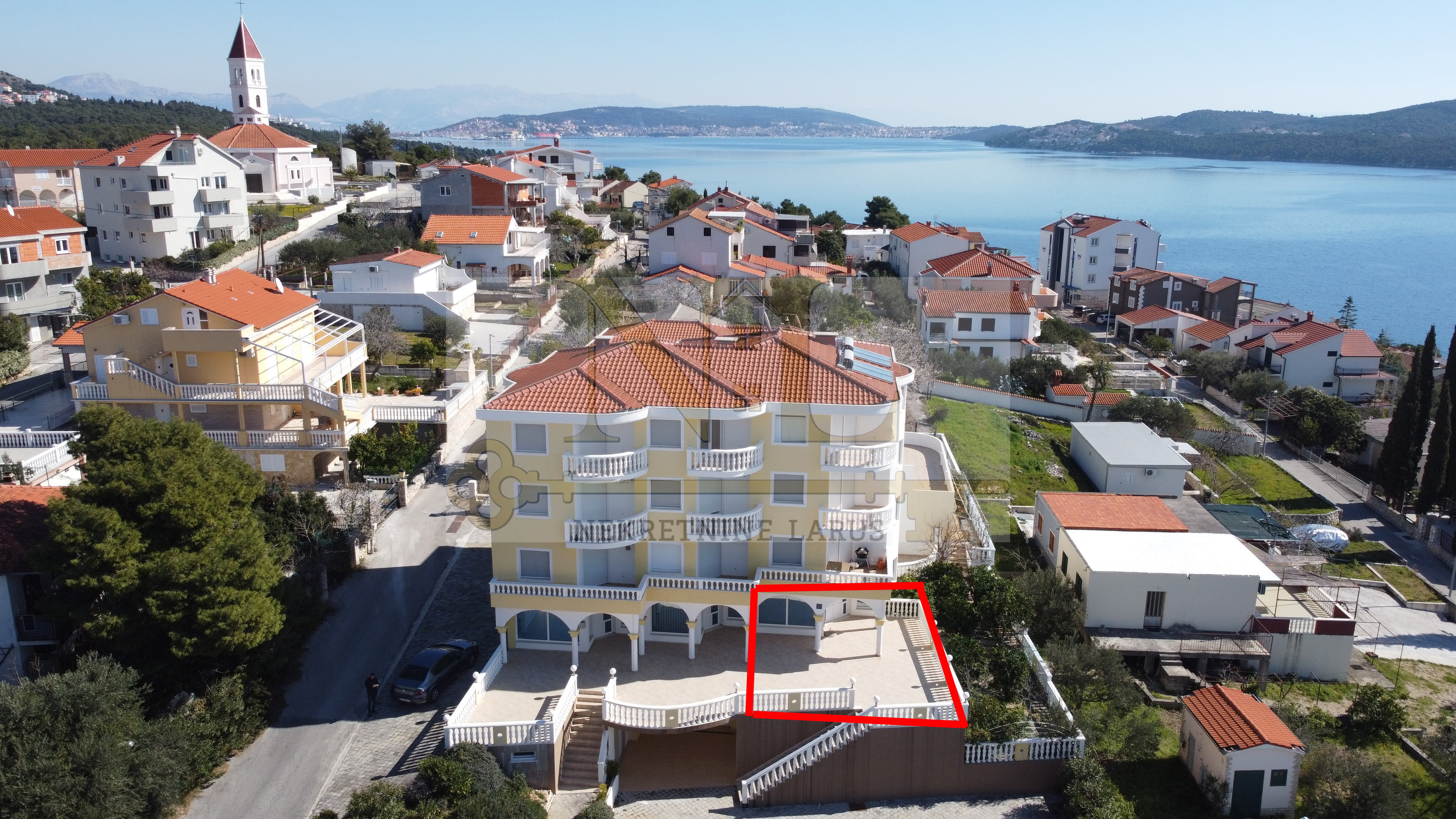 Apartment Zu verkaufen - SPLITSKO-DALMATINSKA  SEGET 