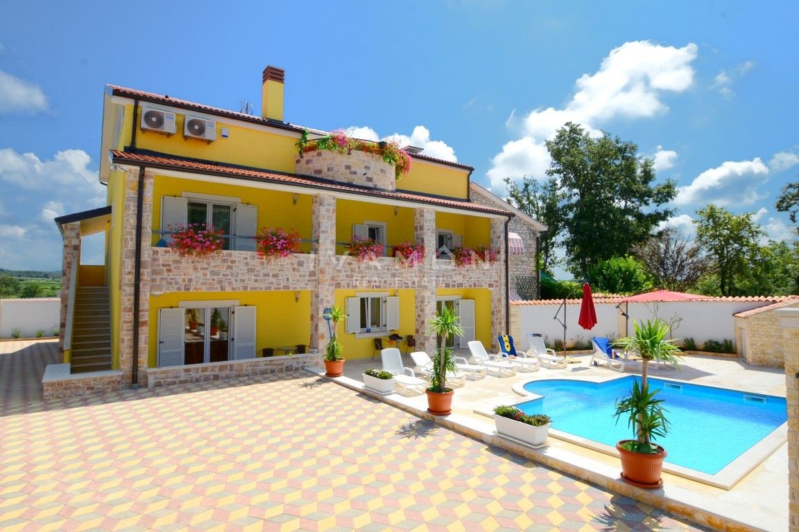 Casa In vendita - Istarska Poreč - foto 1/44