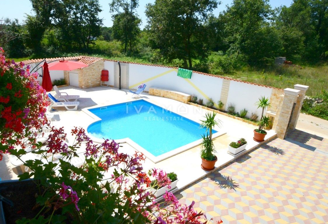 Casa In vendita - ISTARSKA  POREČ 