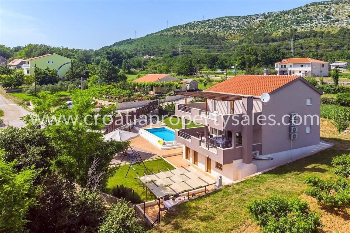 Kuća Na prodaju - SPLITSKO-DALMATINSKA  OMIŠ 