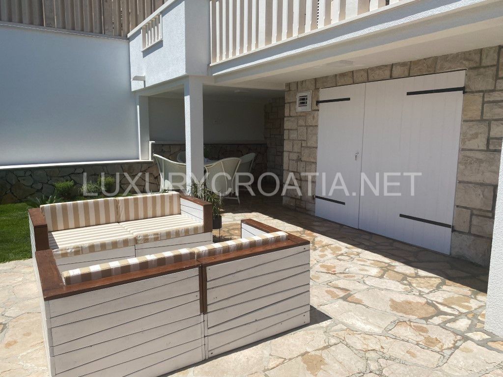 House For sale - SPLITSKO-DALMATINSKA  BRAČ 