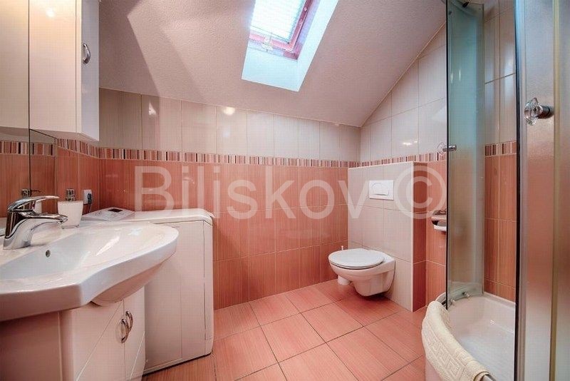 House For sale - SPLITSKO-DALMATINSKA  VIS 