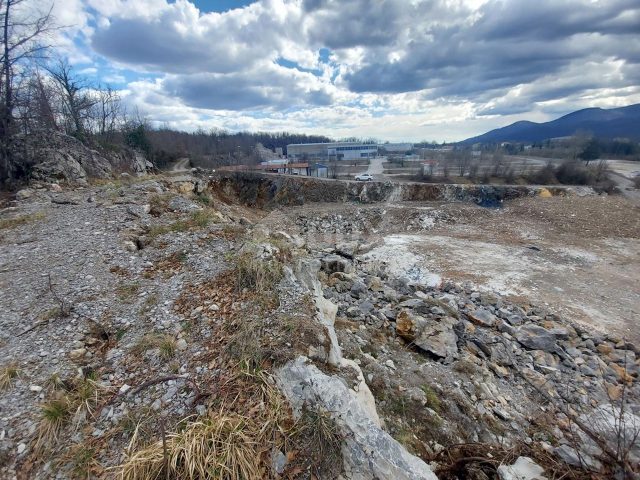 Terreno in vendita 1640 m² – Permani