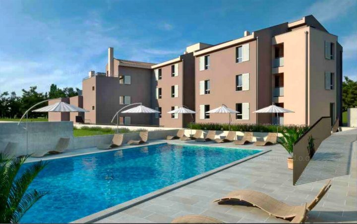 Locaux commerciaux à vendre 3000 m² – Malinska