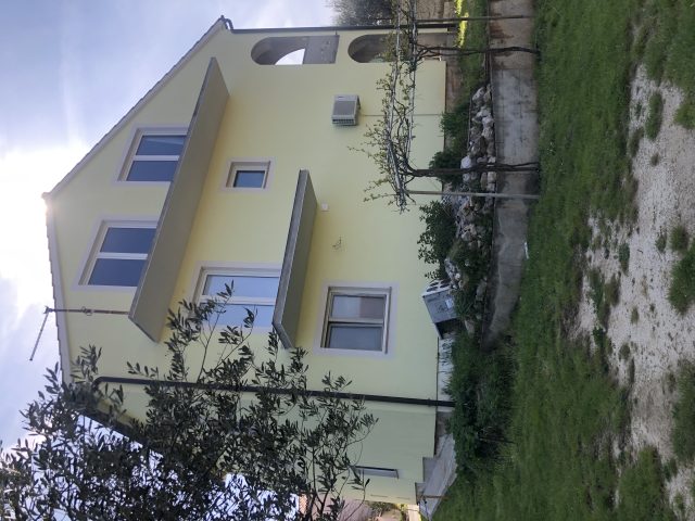 Kuća na prodaju 252 m² – Ližnjan