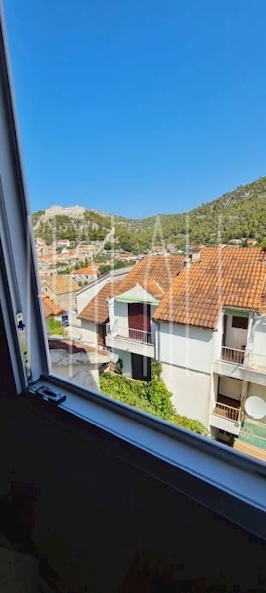 Appartamento In vendita - SPLITSKO-DALMATINSKA  HVAR 