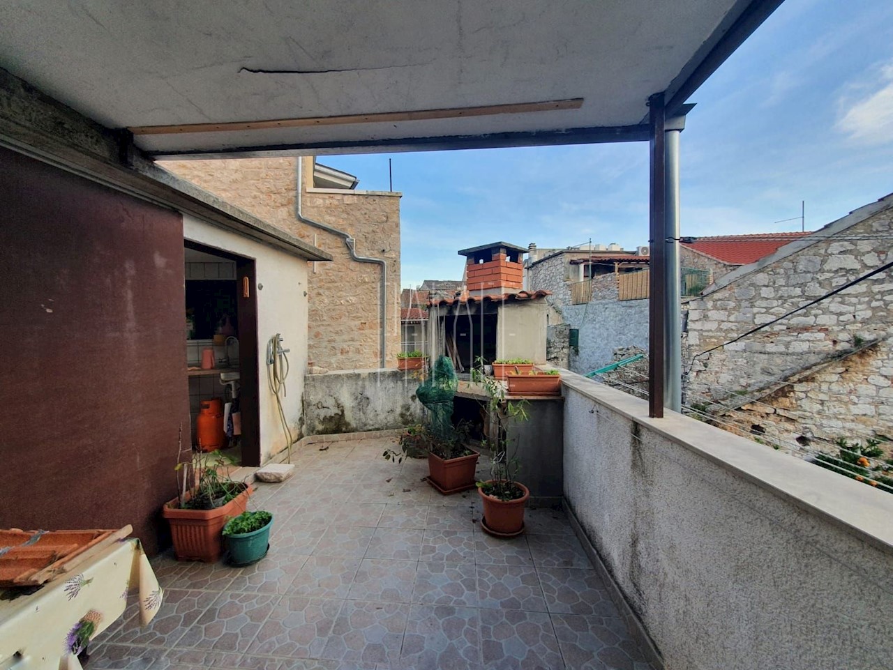 Apartment Zu verkaufen - SPLITSKO-DALMATINSKA  STARI GRAD 