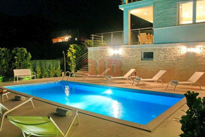 Haus zu verkaufen 275 m² – Ičići